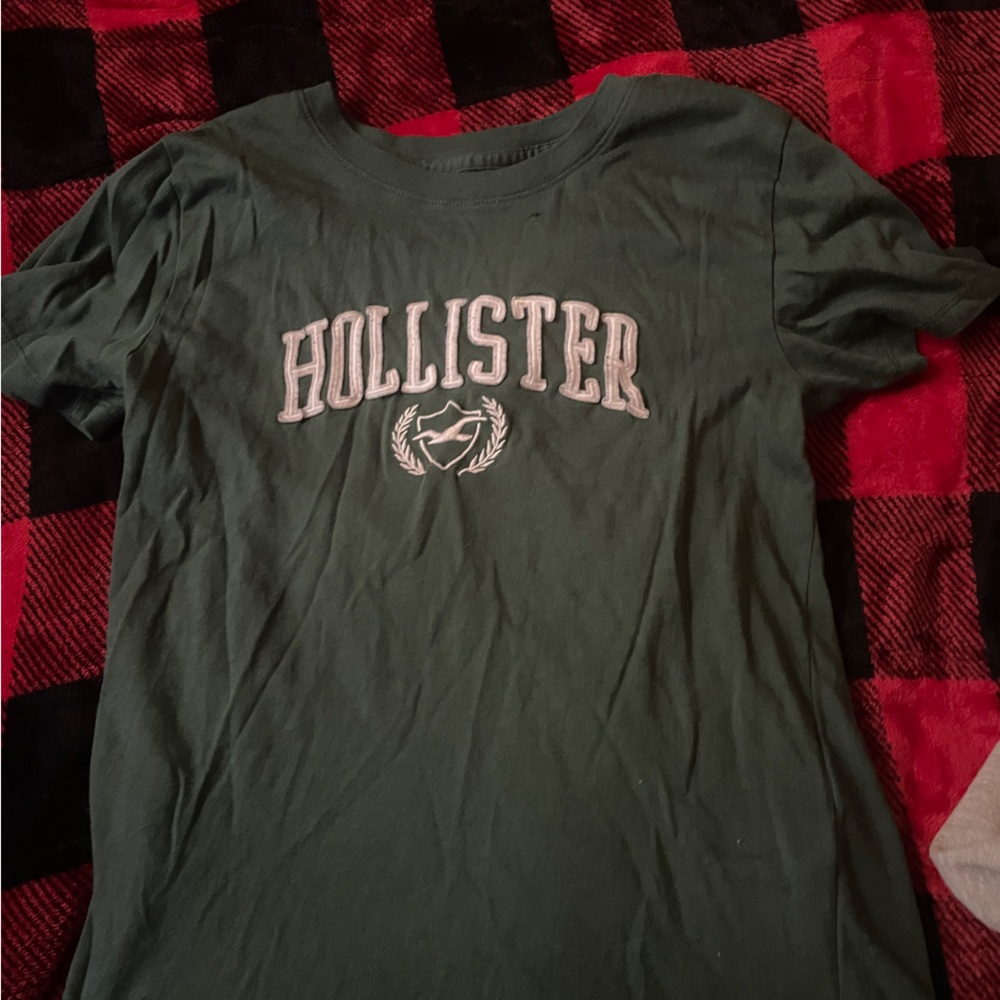 hollister green shirt